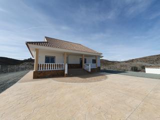 Chalet à Avenida de almería 23