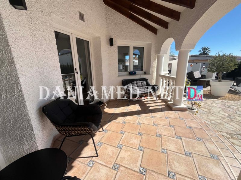 Foto 80cb9cde-50a2-4579-9a27-40baed439464. Chalet en Poblets (els)