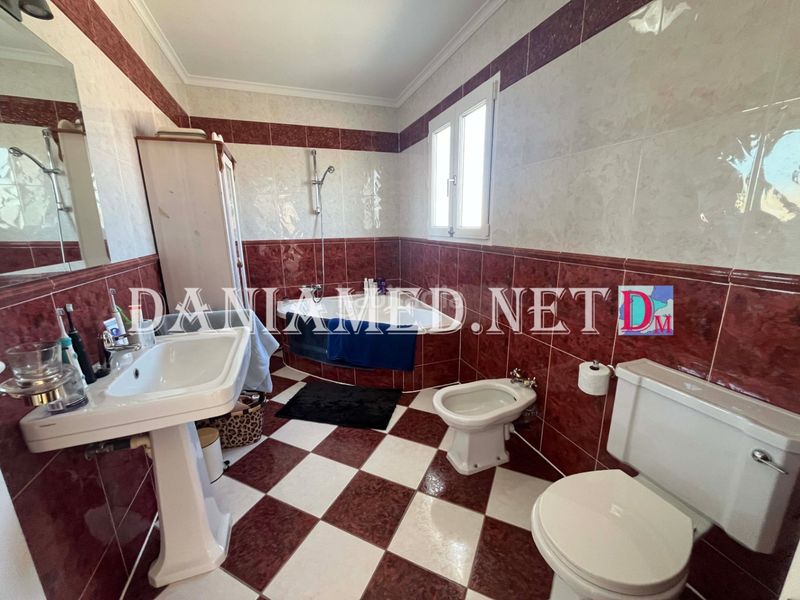 Foto defbc7fa-e395-4115-b255-494e9f3b1829. Chalet en Poblets (els)