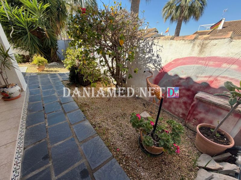 Foto abc7c525-ffaf-4303-b56b-6b55a6cfb16c. Chalet en Verger (el)