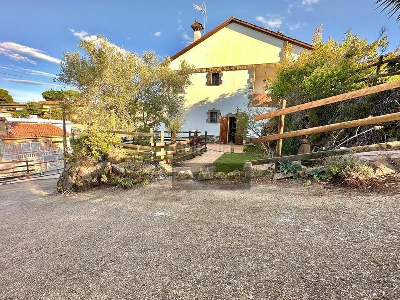 Foto 41c70c9c-5f28-4802-bce0-e224eab7ba9e. Casa con riscaldamento piscina in Mas Mora-Sant Daniel Tordera