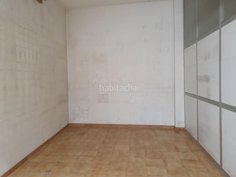 Foto cd3b685b-d9a2-426f-b369-ce77ca0a4cf3. Local comercial local en venta o alquiler en Malgrat de Mar