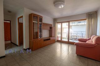 Pis a Calella. Piso de 3 habitaciones muy cerca de la playa