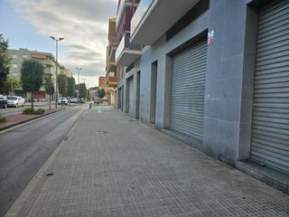 Lloguer Local Comercial a Malgrat de Mar. Local grande de alquiler en malgrat de mar