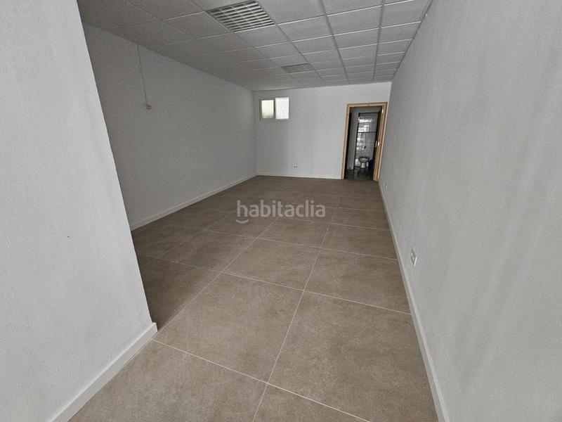 Foto ad748a4d-8937-4e83-99da-002a06f55275. Lloguer local comercial a Malgrat de Mar