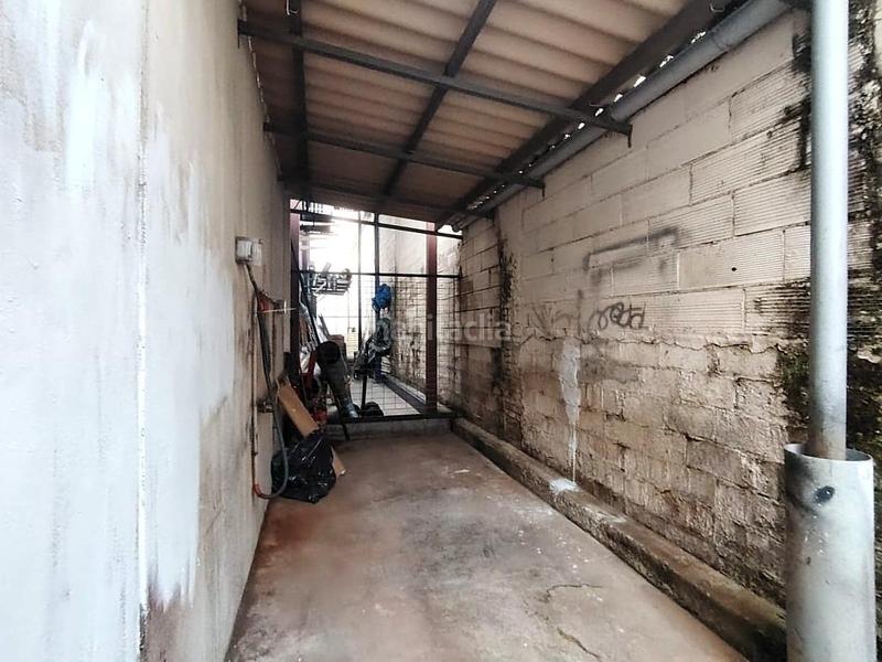 Foto 17fe297e-196d-49b2-b45d-c2299624214f. Bâtiment à usage industriel dans Ca n'Aurell Terrassa