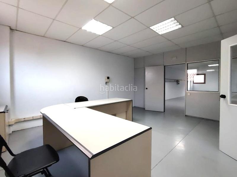 Foto 27315b24-3e29-4e17-8742-4327488e894d. Bâtiment à usage industriel dans Ca n'Aurell Terrassa