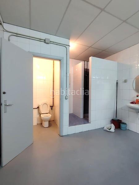 Foto 5a715b48-32d2-4787-a82f-925cd8b944f3. Bâtiment à usage industriel dans Ca n'Aurell Terrassa