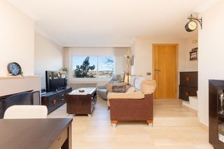 Casa adossada  Carrer tierno galvan. Tu refugio de tranquilidad lejos del ruido