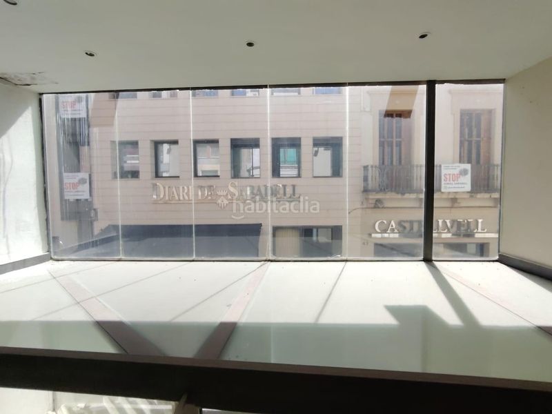 Foto a4be79a7-02ef-4970-ba83-aef6a61aa093. Edifici a Centre Sabadell