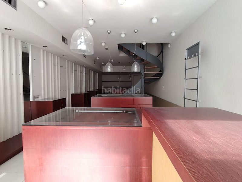 Foto b7c324ee-02a9-49f9-9f00-6b6c655ada15. Edifici a Centre Sabadell