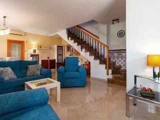 Casa  N/a. Casa en llombai