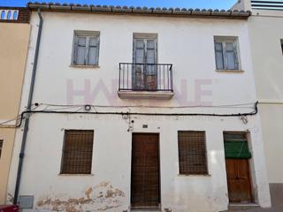 Casa adossada  N/a. Oportunidad única de vivienda o inversión !!!