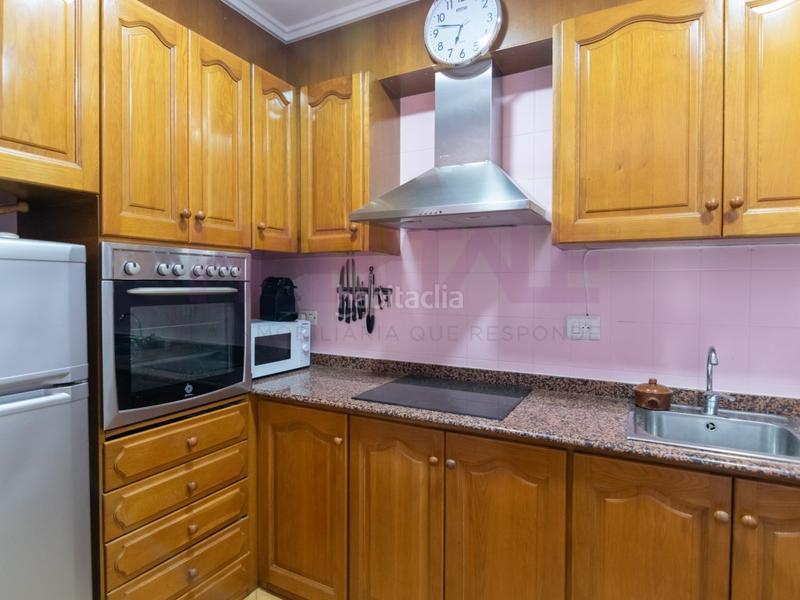 Foto a3febb65-0c6b-4d38-aa02-e02995011294. Miete etagenwohnung in avenida cardenal benlloch 72 in Valencia