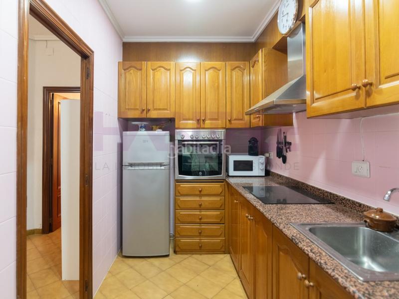 Foto 5d9b7274-fbf0-4e03-a5f6-7d11f938c9df. Rent flat in avenida cardenal benlloch 72 in Albors Valencia