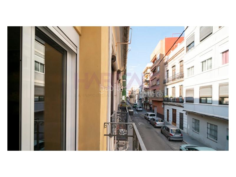 Foto 6a079c43-cff8-46ab-a189-7201c2da8358. Miete etagenwohnung in El Cabanyal-El Canyamelar Valencia