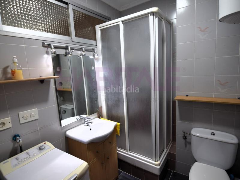 Foto 98c514df-f22d-4054-bb07-ddb13f58300b. Alquiler piso coqueto piso reformado al lado del mercado de algirós en Valencia