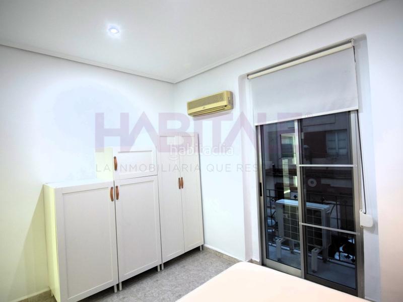 Foto b9e35953-ee01-4ee4-b94f-19d458f22f1d. Alquiler piso coqueto piso reformado al lado del mercado de algirós en Valencia