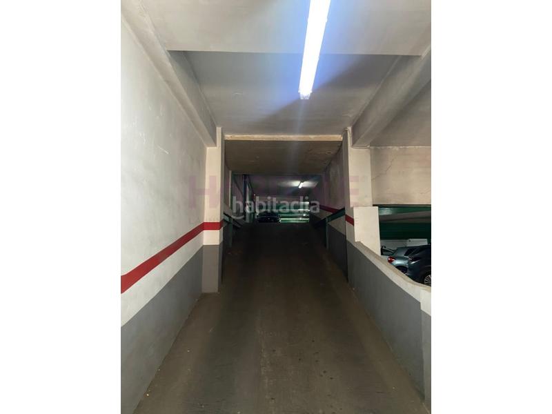 Foto ec0b9524-542f-41a0-9ac0-72c24a709365. Car parking in Aiora Valencia