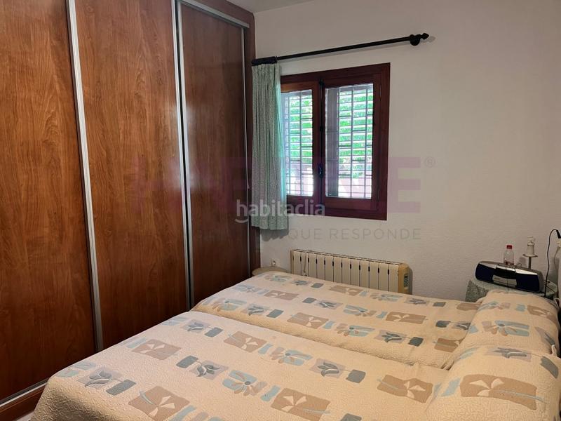 Foto ce0d04a8-c537-4a59-8286-a32b902775e1. Chalet con parcheggio piscina in Riba - roja de Túria