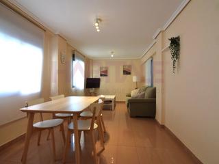 Lloguer Apartament  N/a. Piso de 2 habitaciones en carrer de pere aleixandre, 60