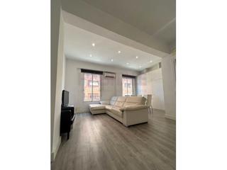 Lloguer Pis  N/a. Alquiler en exposición  apartamento con balcón