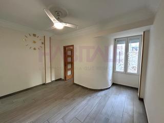 Lloguer Apartament  N/a. Piso en calle hierros, aiora  valencia