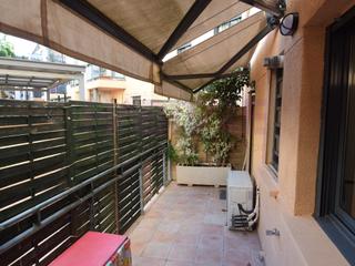 Miete Etagenwohnung in El Puig. Amplio piso con patio privado en zona tranquila de el puig