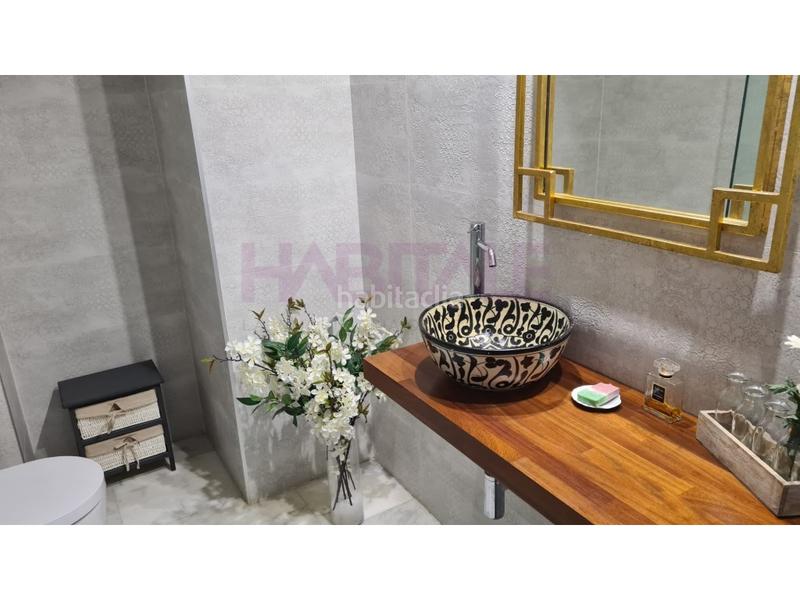 Foto f9438528-fb13-43df-91fe-92ecb80bc696. Alquiler piso un piso con encanto y carácter en una zona inmejorable en Valencia