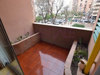 Appartement  Calle agusti centelles osso. Ven a ver este peculiar piso