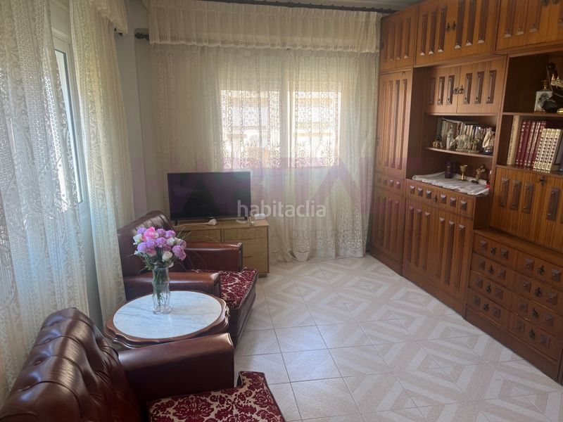 Foto f22a56bb-d0f5-42ef-ab12-166c28a737f3. Pis a Els Orriols Valencia