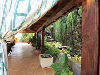 Xalet a Centro. Piscina y jardin , chalet listo para entrar a vivir