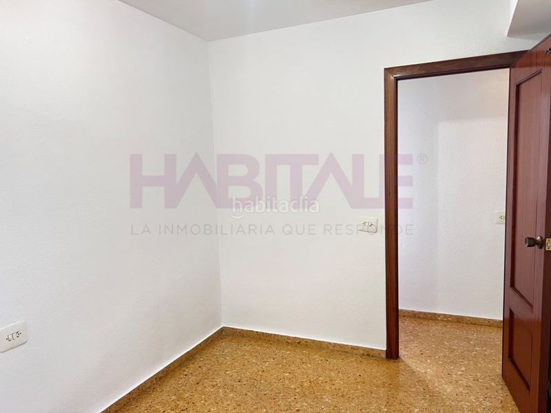 Foto 3f861279-7623-443e-be18-dd0aa380521a. Pis amb aparcament a Benetússer