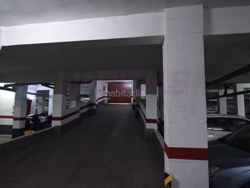 Foto d5ff8f60-ecd7-4d85-9338-75cb21cb7bfe. Aparcament cotxe a Nou Moles Valencia