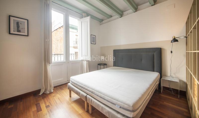 Foto c27a6e9e-5e7b-4bce-914d-2c96fd5841ba. Lloguer estudi a Gòtic Barcelona