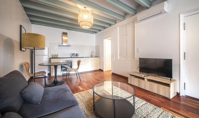Foto b4fec110-8321-4030-9fa2-1cb11ce9a643. Miete studiowohnung in Gòtic Barcelona
