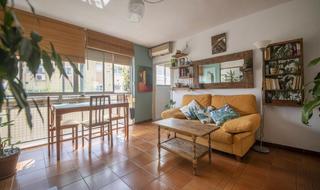 Lloguer Pis  Favència. Encantador piso amueblado de 2 habitaciones