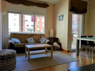 Lloguer Pis  Carrer de mallorca. Soleada vivienda amueblada de 2 habitaciones en el eixample