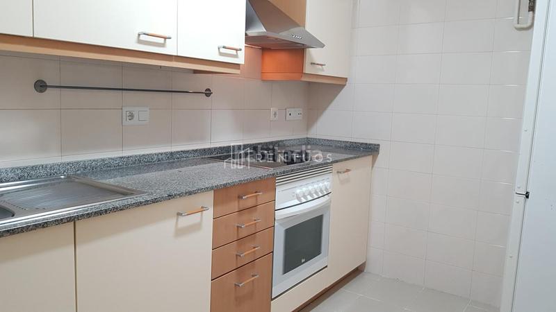 Foto 645b86ce-26a0-40f9-a158-4b09a795010d. Piano terra con riscaldamento parcheggio piscina in Terrassa