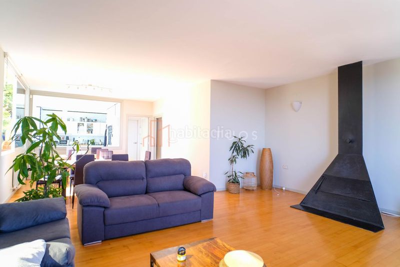 Foto 03b5f887-4ecb-4deb-ab8d-5c171a95dcc9. Casa amb calefacció piscina a Vallvidrera - Tibidabo - Les Planes Barcelona