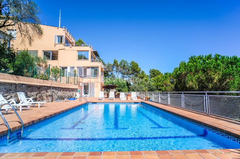 Foto f87985f3-42de-4290-a729-0ffd133cf51f. Casa amb calefacció piscina a Vallvidrera - Tibidabo - Les Planes Barcelona