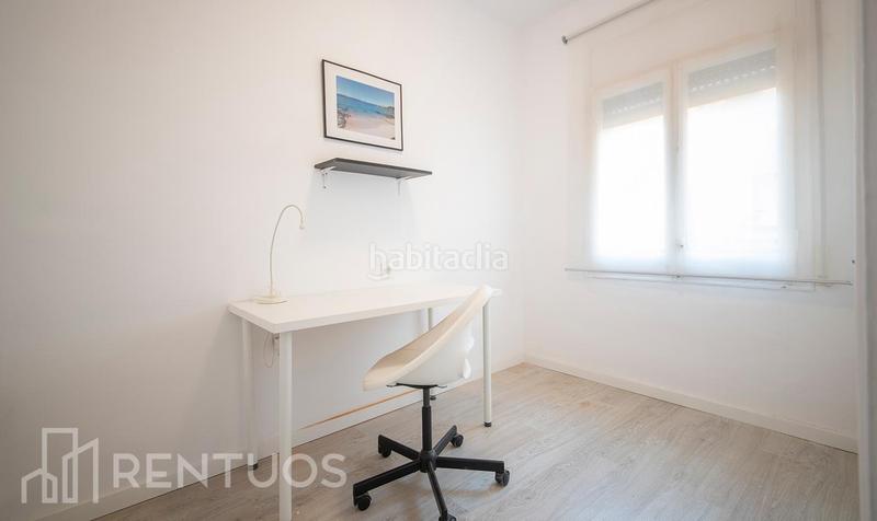 Foto 4a15d0ac-c5fd-41f8-a351-a0205ea73c80. Alquiler piso acogedor piso en ciutat vella a pasos de la playa en Barcelona