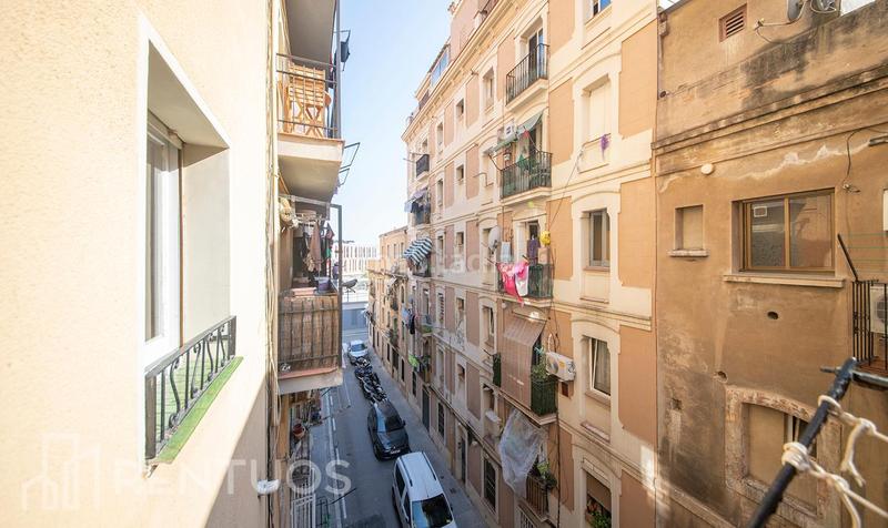 Foto b9a8b409-a273-449c-931d-e9c557edc2bc. Alquiler piso acogedor piso en ciutat vella a pasos de la playa en Barcelona