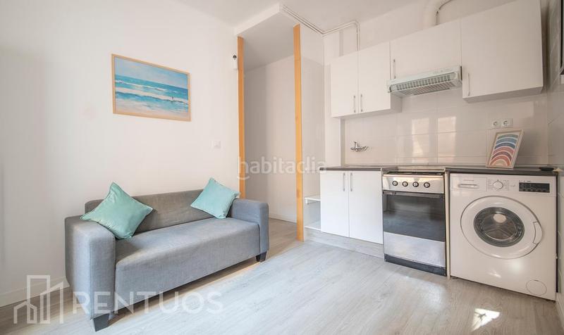 Foto e99af9de-3ad3-4308-8bb6-de8ce20a0870. Alquiler piso acogedor piso en ciutat vella a pasos de la playa en Barcelona