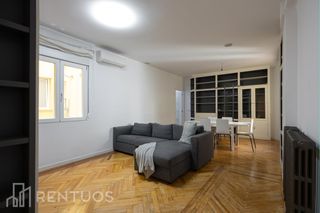 Lloguer Pis  De la abada. Amplio piso en el corazón de madrid