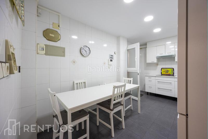 Foto 52d5612d-7f65-4479-aa9c-74b8a1f82b8b. Alquiler piso amplio piso en el corazón en Embajadores-Lavapiés Madrid