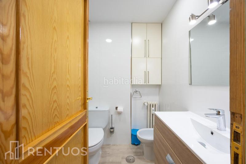 Foto aa37e0ef-da54-4b53-b118-2eb829ae659c. Alquiler piso amplio piso en el corazón en Embajadores-Lavapiés Madrid