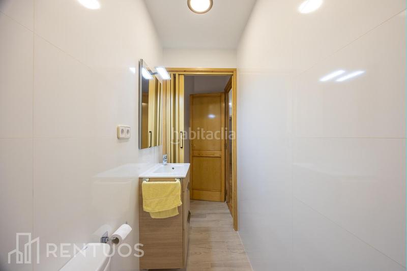 Foto aa8fdec2-27a3-4f50-bb3b-5fa010908eba. Alquiler piso amplio piso en el corazón en Embajadores-Lavapiés Madrid