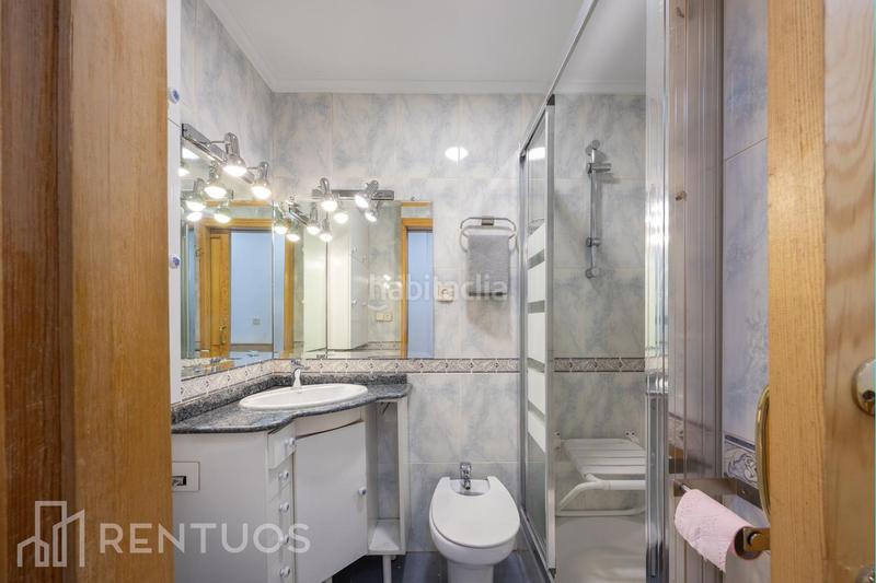 Foto e485926f-7275-4853-84f3-817435f96d0d. Alquiler piso amplio piso en el corazón en Embajadores-Lavapiés Madrid