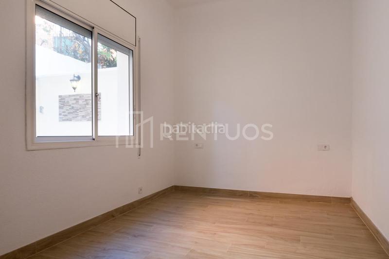Foto 3ea6dc79-ff31-4c2b-acce-c774f2514ffb. Alquiler planta baja encantadora planta baja con jardín en el tranquilo viaducto de vallcarca en Barcelona